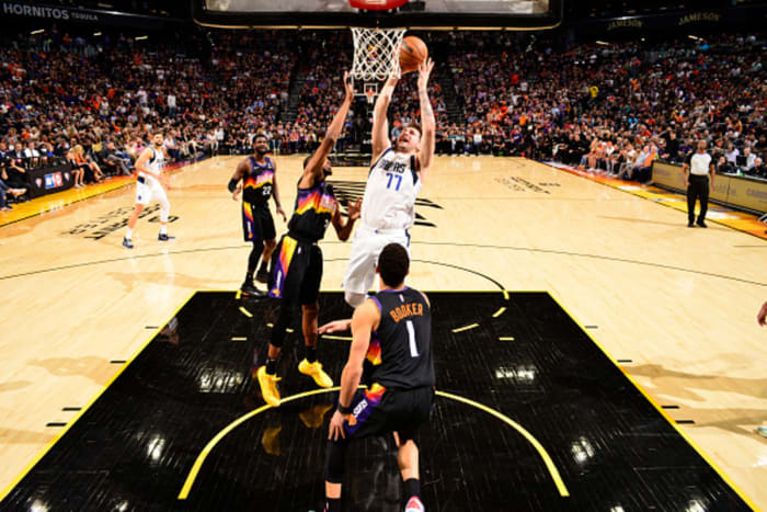 gettyimages-1240589245-594x594